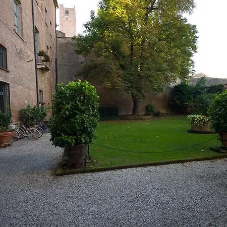 Πανσιόν Palazzo Castiglioni Luxury And Μάντοβα