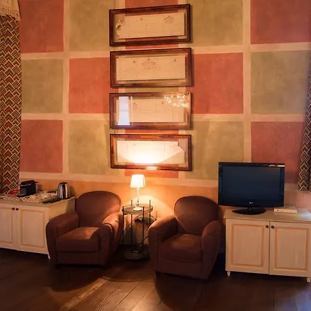 Palazzo Castiglioni Luxury And 4* Μάντοβα